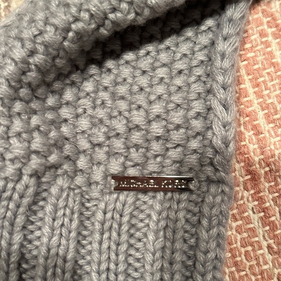 Michael Kors Gray Knit Scarf - Picture 3 of 5